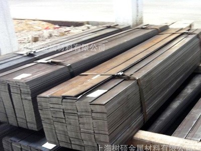 專(zhuān)業(yè)分條扁鋼 縱剪扁鋼 倒角扁鋼生產(chǎn)各種材質(zhì)按客戶要求加工
