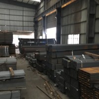 角鋼Q235B國標(biāo)沖孔熱軋黑角鋼幕墻專用鍍鋅角鋼不等邊規(guī)格角鋼