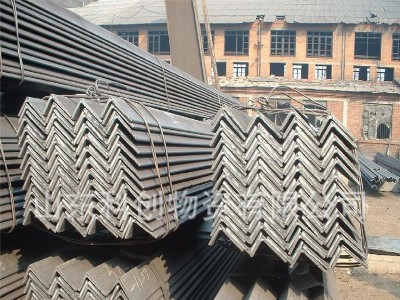 泰安現(xiàn)貨供應(yīng)Q345B錳角鋼建筑裝飾用的鍍鋅角鋼30*30今日價(jià)格