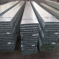廠家直銷(xiāo) 太陽(yáng)能光伏支架 立柱 斜撐三角連接件 UC型鋼 光伏配件