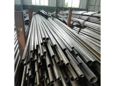 廠家供應(yīng)16mn精密無(wú)縫鋼管可切割各種規(guī)格的精密無(wú)縫鋼管