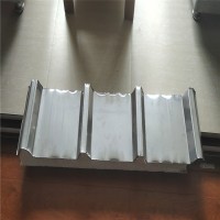 長(zhǎng)期供應(yīng)巖棉巖棉復(fù)合板防火隔音巖棉夾芯板定制批發(fā)廠家批發(fā)