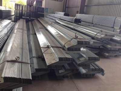 鍍鋅檁條、C型鋼、Z型鋼，英標(biāo)、澳標(biāo)、新西蘭標(biāo)準(zhǔn)高強(qiáng)鍍鋅檁條